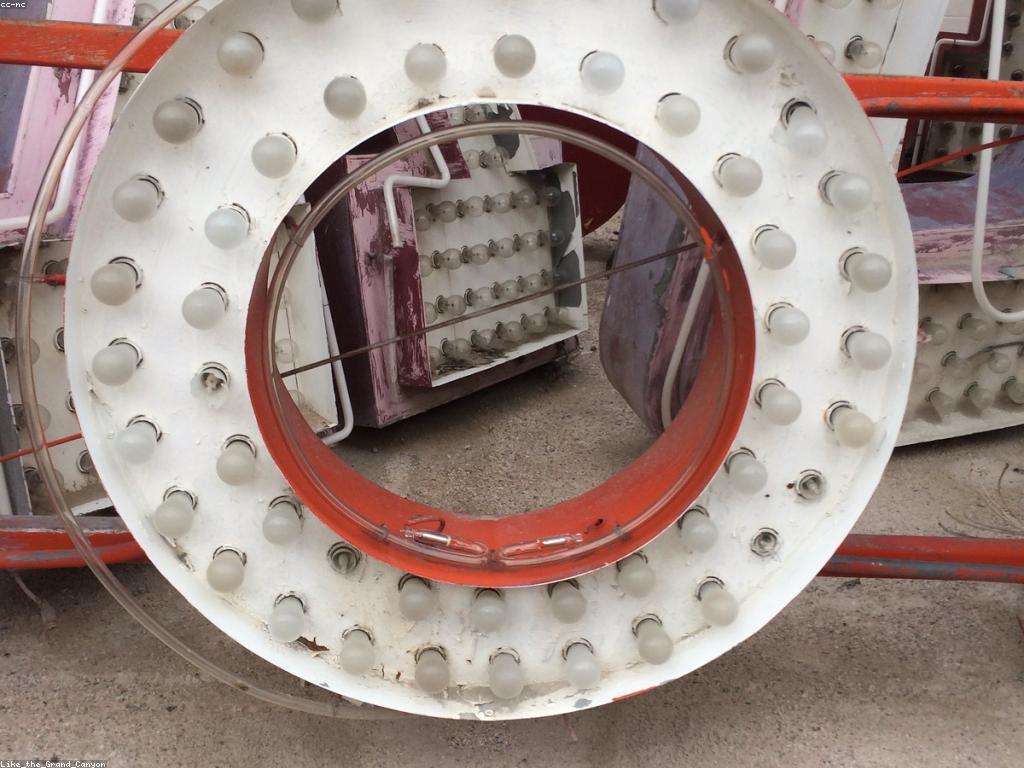 សំណួរញឹកញាប់អំពីកាស៊ីណូអនឡាញ និងហ្គេមស្លូត